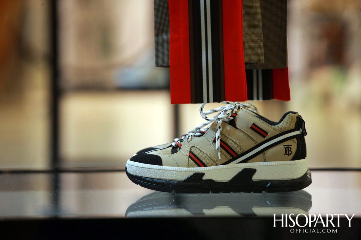 BURBERRY จัดงานปาร์ตี้สุดเอ็กซ์คลูซีฟเฉลิมฉลอง เปิดตัว บูติก สโตร์แห่งใหม่ ณ ศูนย์การค้าเซ็นทรัล เอ็มบาสซี