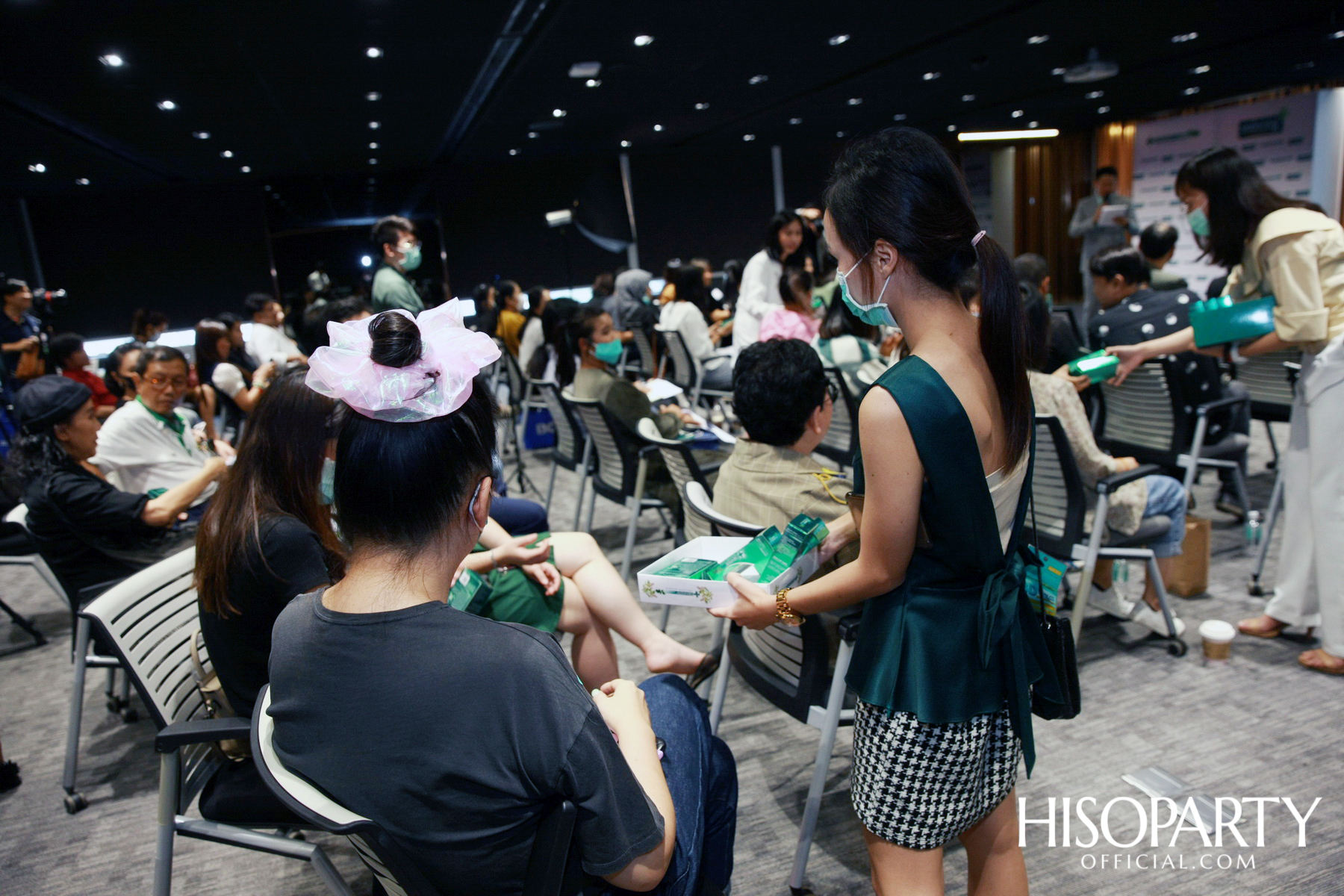 งานแถลงข่าวและเสวนากลยุทธ์ทางการตลาดรูปแบบใหม่ของเดนทิสเต้ และสมูทอี ในรูปแบบ Planet Marketing