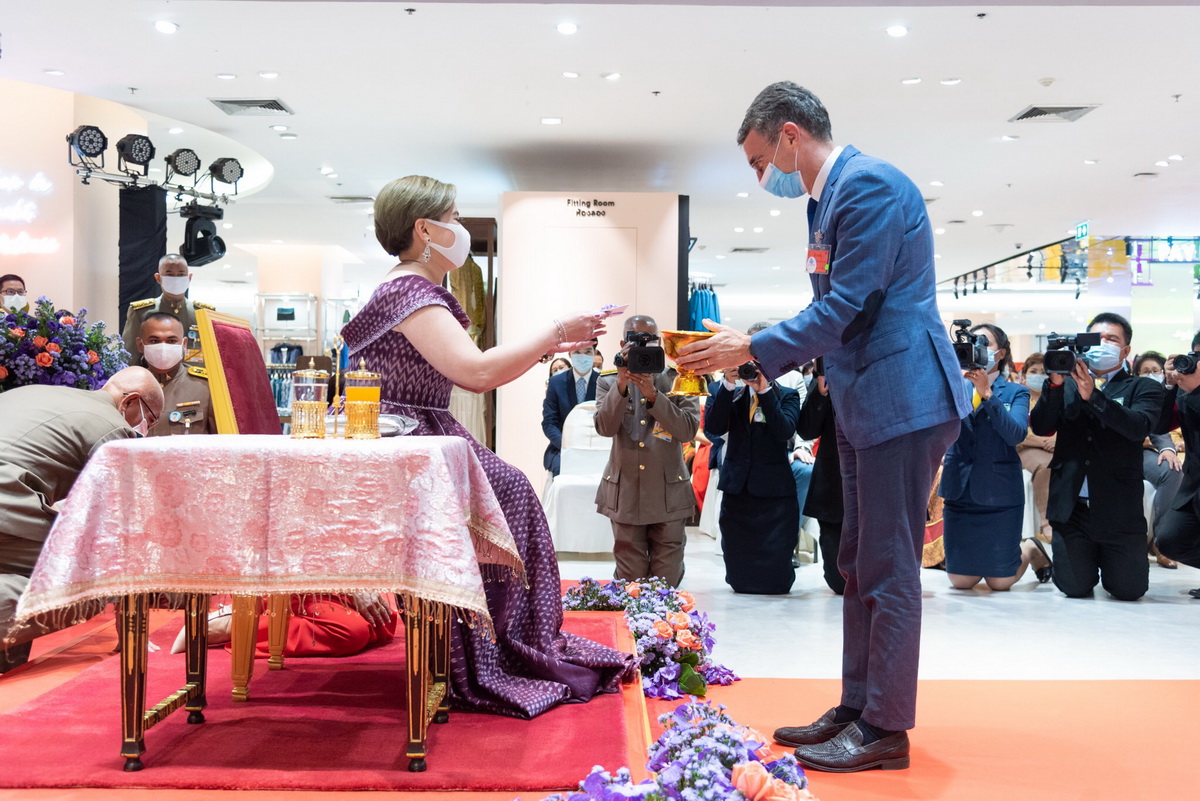 พระเจ้าวรวงศ์เธอ พระองค์เจ้าโสมสวลีฯ โปรดให้ผู้แทนพระองค์ ไปในการเปิด ‘ห้างเซ็นทรัล อุดรธานี’