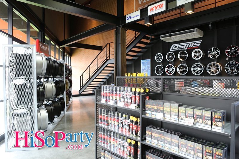 เปิดศูนย์บริการดูแลรักษาและซ่อมบำรุงรถยนต์ SOM GARAGE