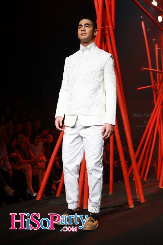Siam Paragon Bangkok International Fashion Week 2015 – Tube Gallery