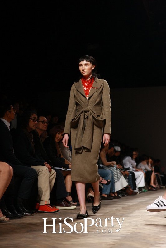 Siam Paragon Bangkok International Fashion Week 2015 – FLYNOW