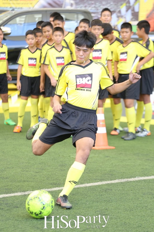 บิ๊กโคล่า ฉลองความสำเร็จแคมเปญ ‘ซิ่งไกลถึง...อังกฤษ’