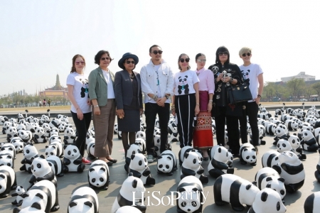 เปิดกิจกรรมแฟลชม็อบ 1600 Pandas+ World Tour in Thailand