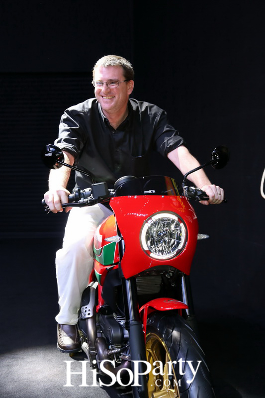 เปิดตัวรถดูคาติในงาน Motor Show 2016