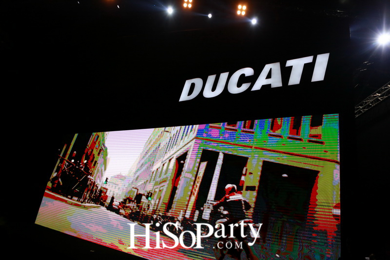 เปิดตัวรถดูคาติในงาน Motor Show 2016