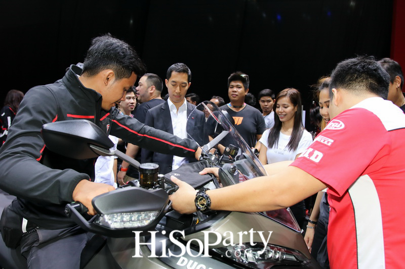 เปิดตัวรถดูคาติในงาน Motor Show 2016