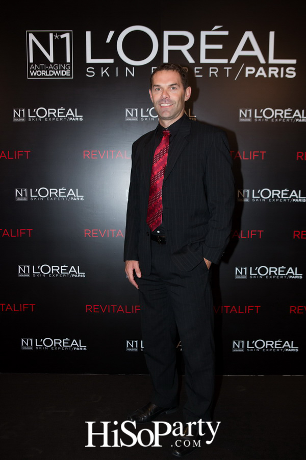 Beat The Line And Go Beyond with L’Oreal Paris Revitalift