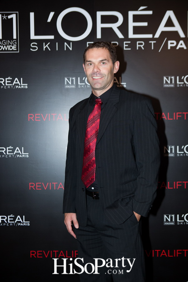 Beat The Line And Go Beyond with L’Oreal Paris Revitalift