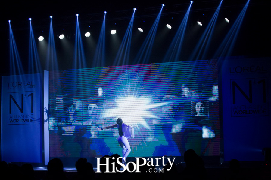 Beat The Line And Go Beyond with L’Oreal Paris Revitalift