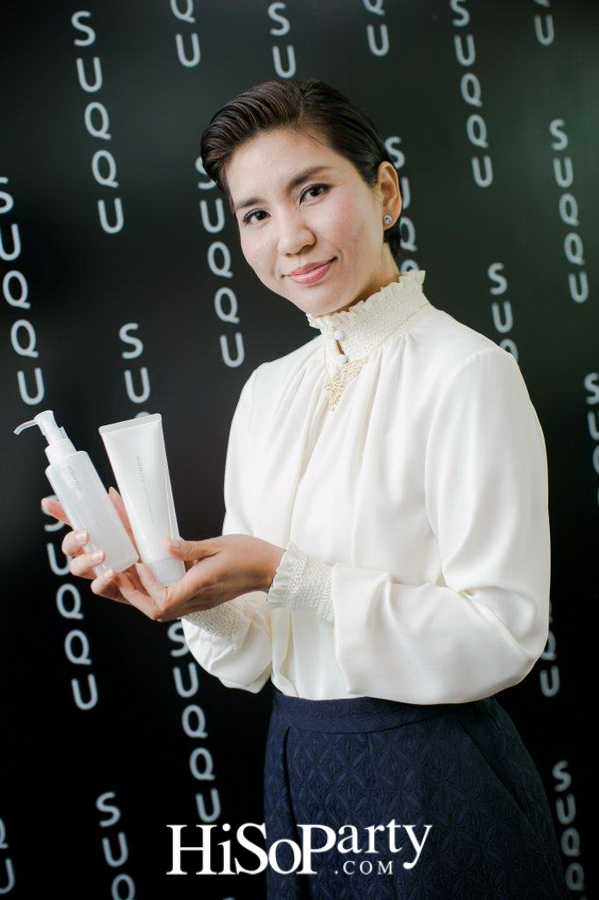 SUQQU ชวนสัมผัสผลิตภัณฑ์ซีรั่มล้างหน้า หรูหรามีระดับ
