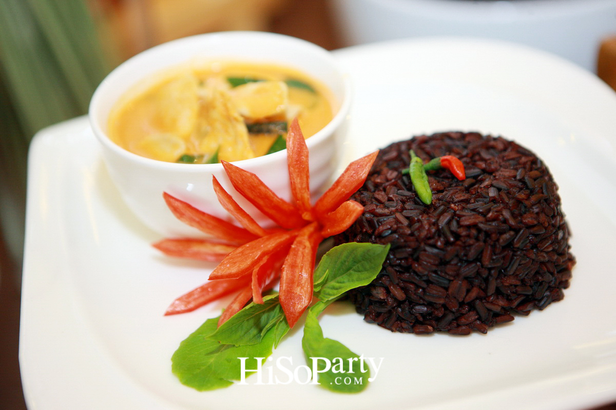 แถลงข่าวโครงการ ‘เพื่อนพึ่ง(ภาฯ) อิ่มสุขไรซ์เบอร์รี่ อินทรีย์ ก้าวไกล’