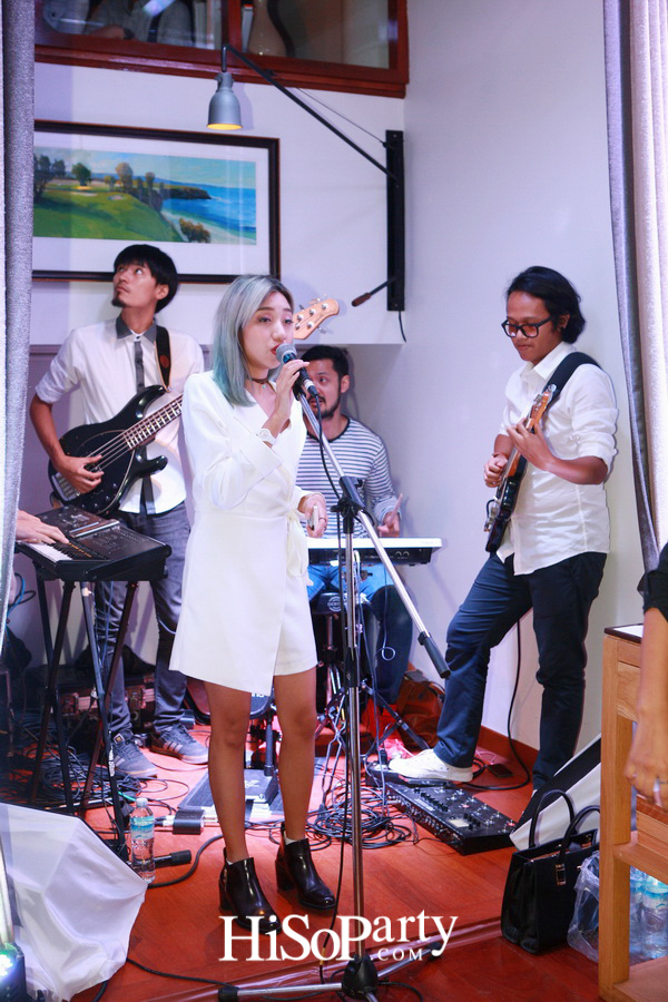 RADO เอ็กซ์คลูซีฟ ซิทดาวน์ ดินเนอร์