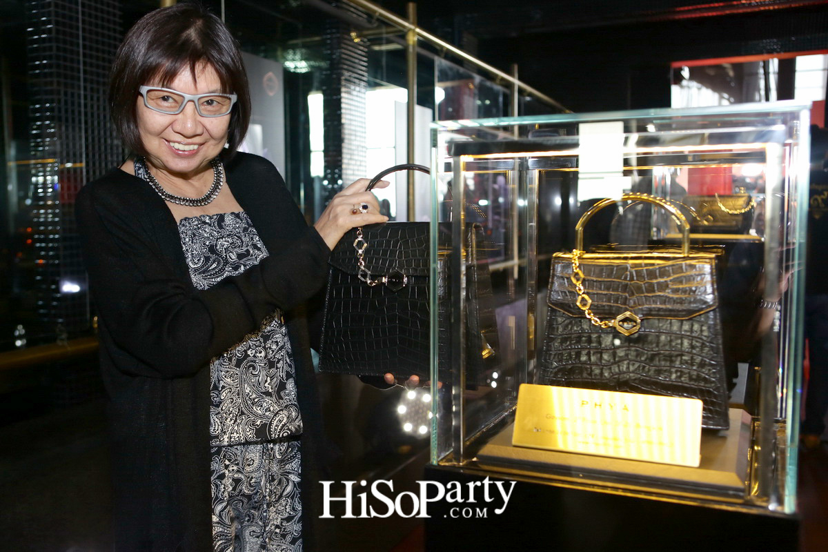 พญา (PHYA) แบรนด์กระเป๋าหนังสุดหรู จัดแฟชั่นโชว์ Debut Collection