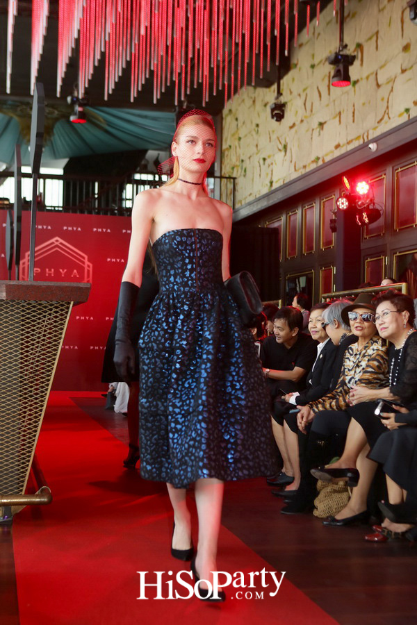 พญา (PHYA) แบรนด์กระเป๋าหนังสุดหรู จัดแฟชั่นโชว์ Debut Collection