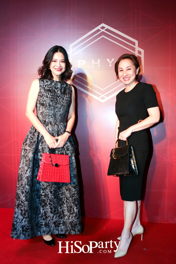 พญา (PHYA) แบรนด์กระเป๋าหนังสุดหรู จัดแฟชั่นโชว์ Debut Collection