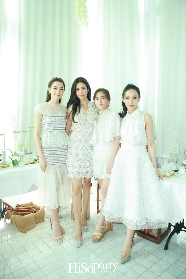 เปิดตัวเสื้อผ้าคอลเลกชั่นใหม่ 'Pure Magic'