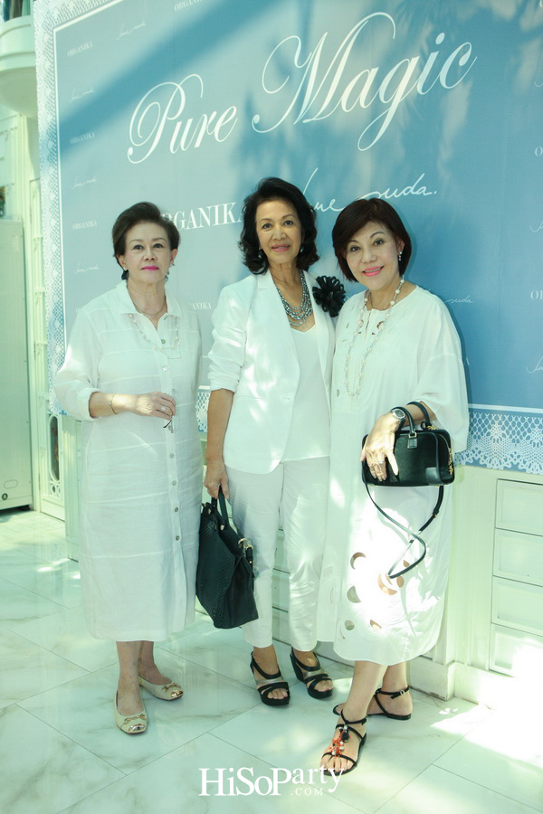 เปิดตัวเสื้อผ้าคอลเลกชั่นใหม่ 'Pure Magic'