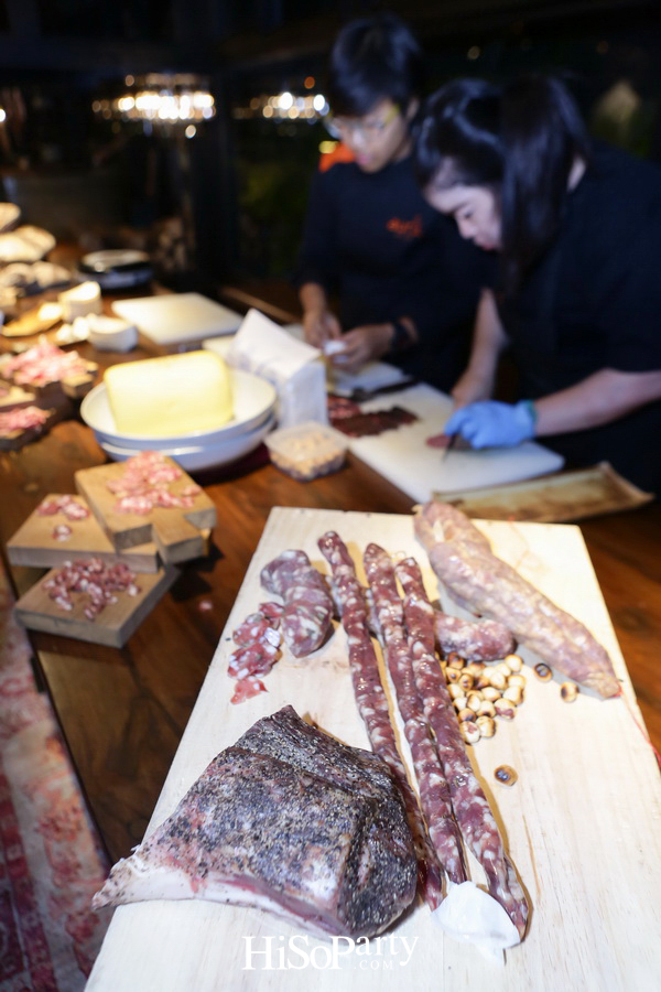 ‘Le Cochon Blanc’ Grand Opening Party