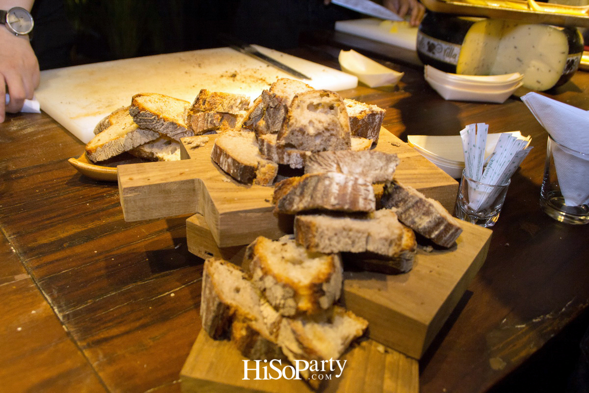 ‘Le Cochon Blanc’ Grand Opening Party