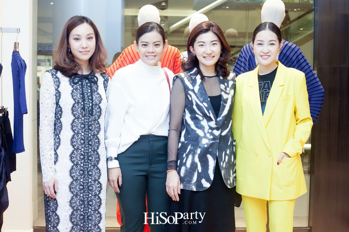 Tropical Modern: Maxmara Spring/Summer 2017