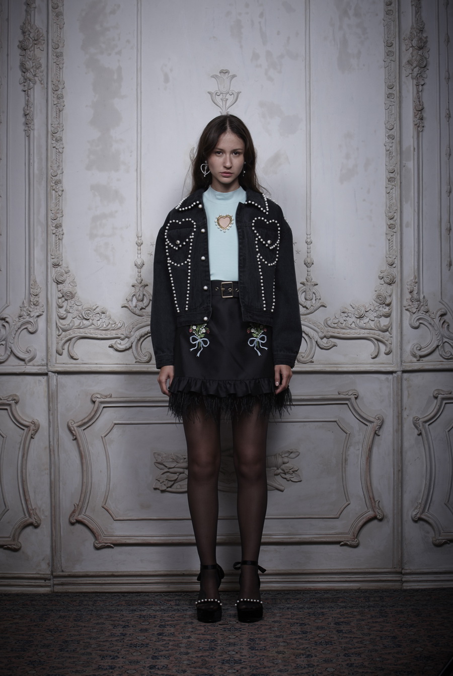 SRETSIS : PRE-FALL 2017 : ‘LOVE MORE รักได้อีก ไม่มีสิ้นสุด’