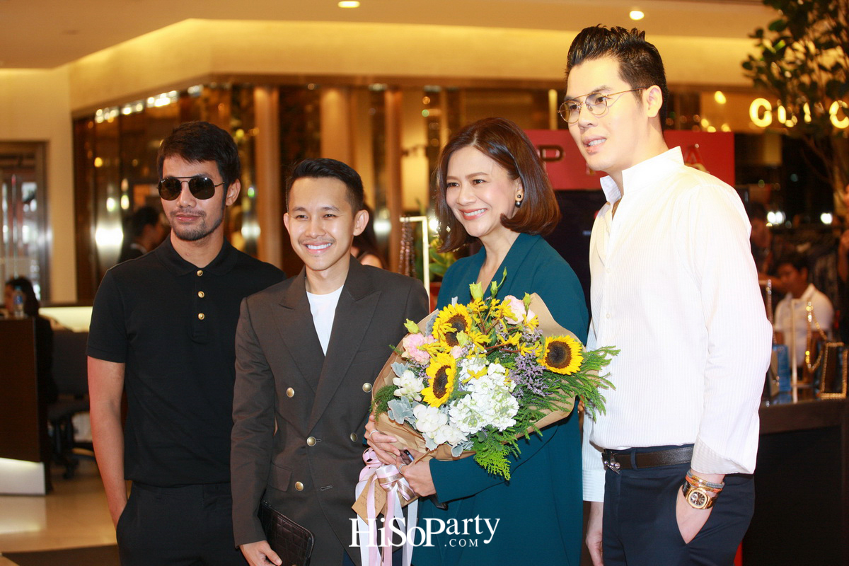 ‘PHYA’ จัดแฟชั่นโชว์เปิดตัวกระเป๋าหนังรุ่นใหม่ 'ลิฟ' (Liv) และ 'สเตลล่า' (Stella)