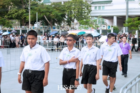 รองนายกฯ ธนะศักดิ์ นำสื่อมวลชนเข้าชมนิทรรศการ งานพระราชพิธีถวายพระเพลิงพระบรมศพ พระบาทสมเด็จพระปรมินทรมหาภูมิพลอดุลยเดช บรมนาถบพิตร