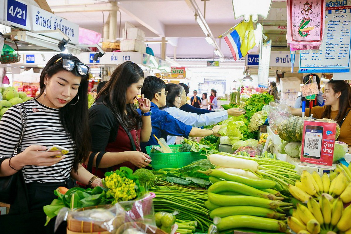KTC จัดกิจกรรม ‘ช้อปด้วย QR เรียนจัดตะกร้าสวย อวยพรด้วยการ์ดเก๋’