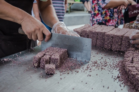 ชวนชิมเมนูเด็ดจากเหนือจรดใต้ในบรรยากาศตลาดไทยแบบดั้งเดิม ที่งานเทศกาล ‘ของกินริมน้ำ ณ ห้างเซ็นทรัลชิดลม’