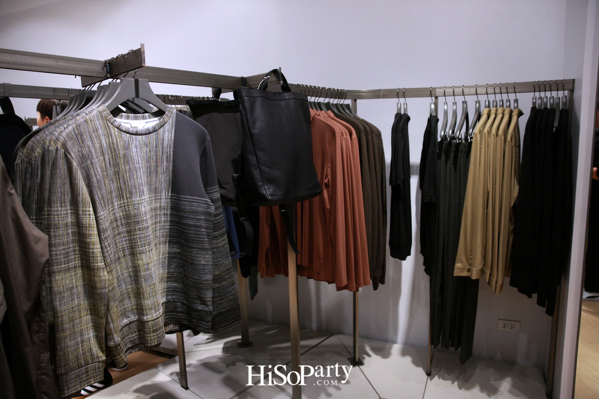 ‘COS’ Grand Opening @ EmQuartier