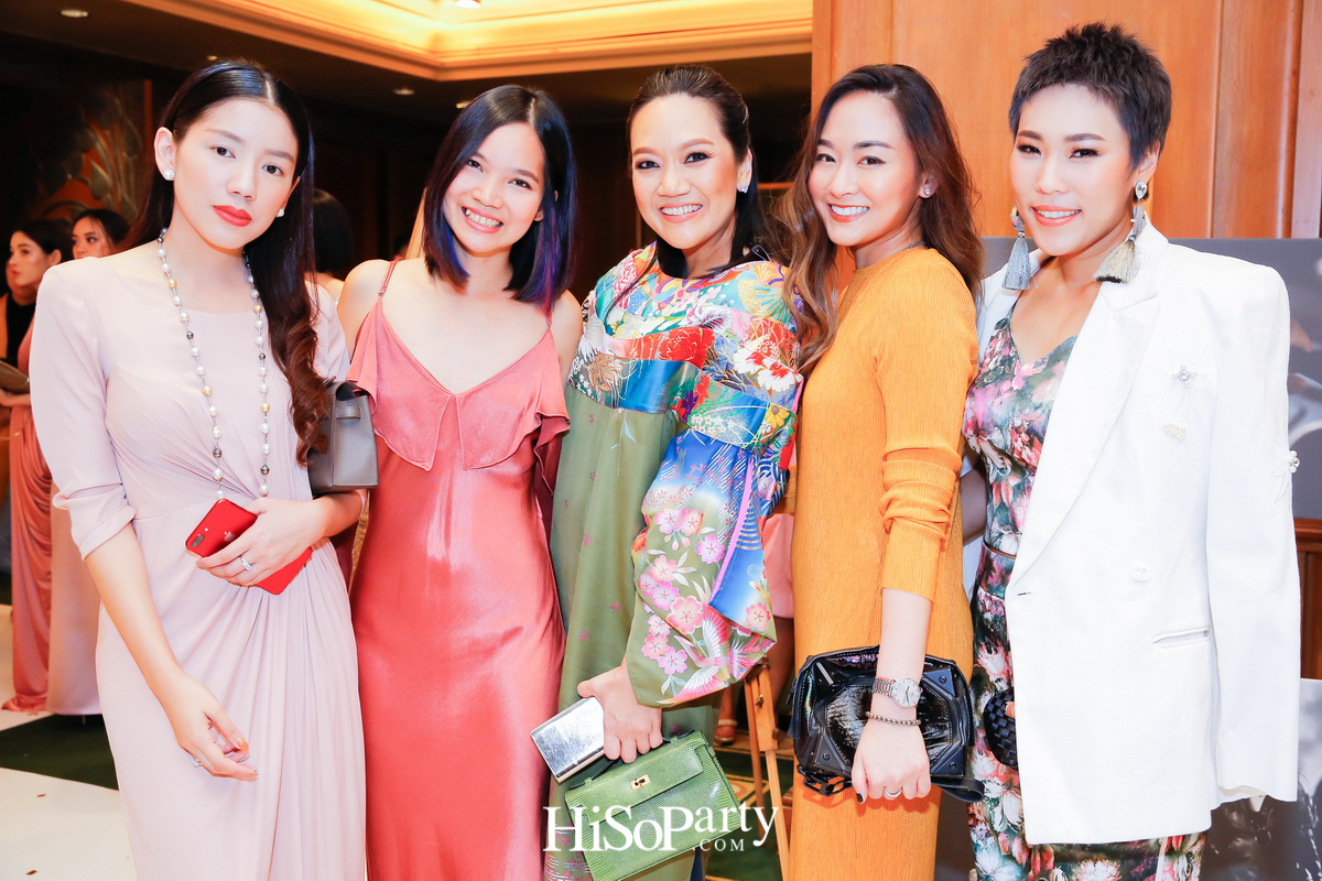 งานฉลองมงคลสมรสระหว่าง ชมพูนุท โรจน์ศิริรัตน์ และ สรวิศ บุญนิมิต