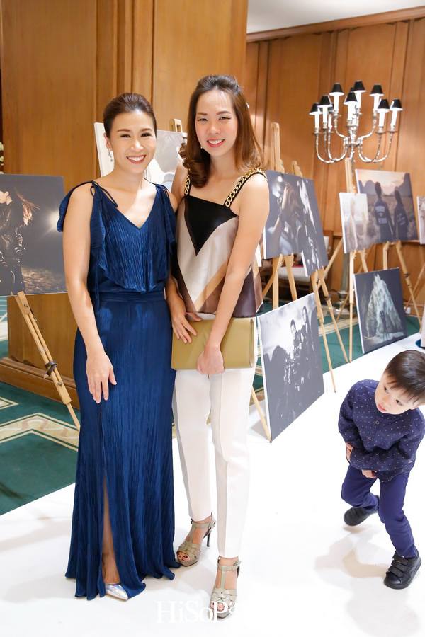 งานฉลองมงคลสมรสระหว่าง ชมพูนุท โรจน์ศิริรัตน์ และ สรวิศ บุญนิมิต