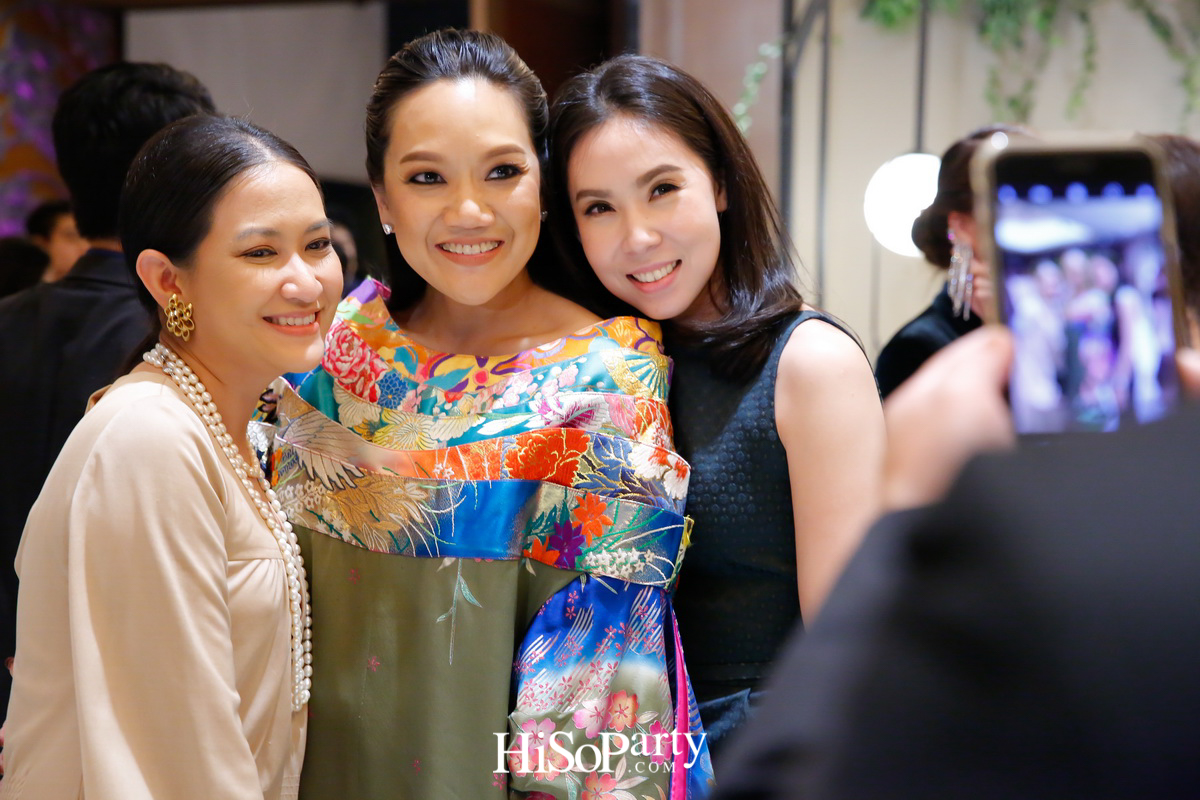 งานฉลองมงคลสมรสระหว่าง ชมพูนุท โรจน์ศิริรัตน์ และ สรวิศ บุญนิมิต