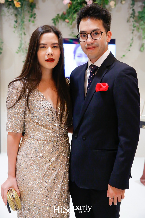 งานฉลองมงคลสมรสระหว่าง ชมพูนุท โรจน์ศิริรัตน์ และ สรวิศ บุญนิมิต