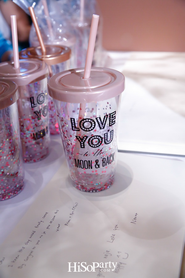 งานฉลองมงคลสมรสระหว่าง ชมพูนุท โรจน์ศิริรัตน์ และ สรวิศ บุญนิมิต