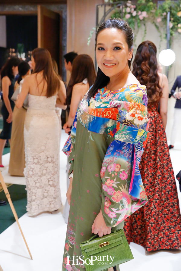 งานฉลองมงคลสมรสระหว่าง ชมพูนุท โรจน์ศิริรัตน์ และ สรวิศ บุญนิมิต