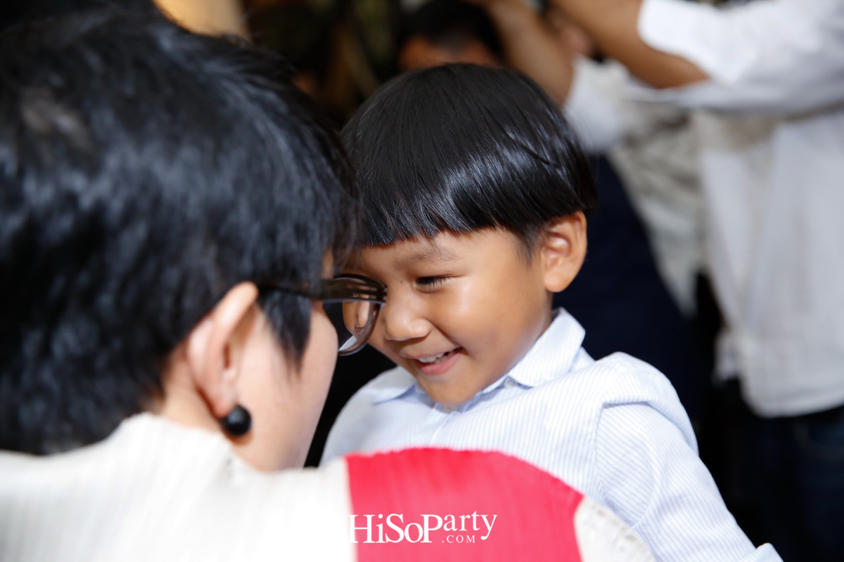 Vickteerut Pre-Fall 2018 Flower Arrangement  Presented by BMW Thailand