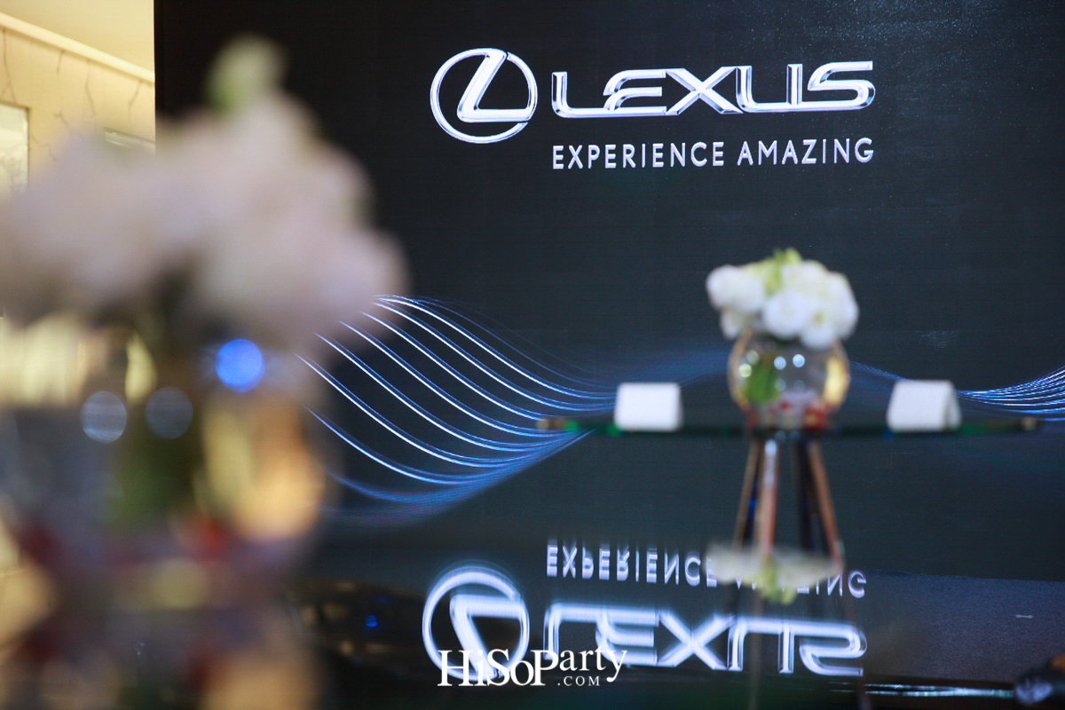 ‘LEXUS ES’ Executive Sedan