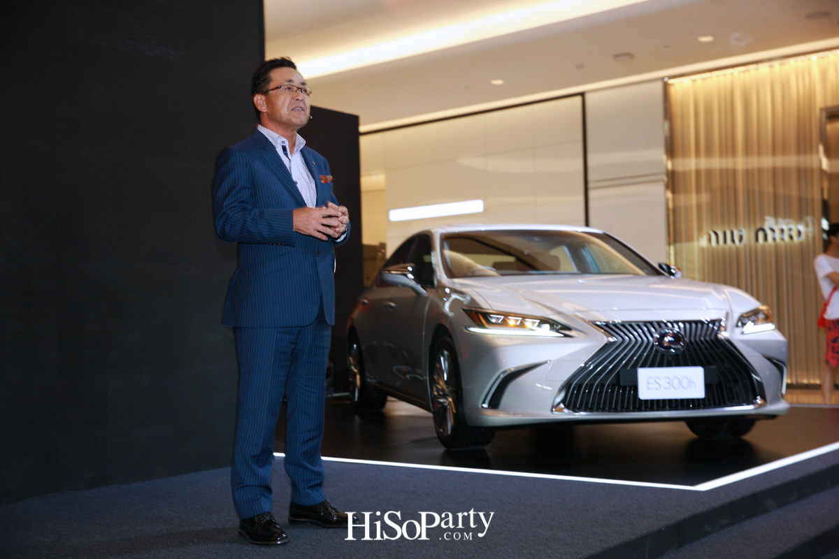 ‘LEXUS ES’ Executive Sedan