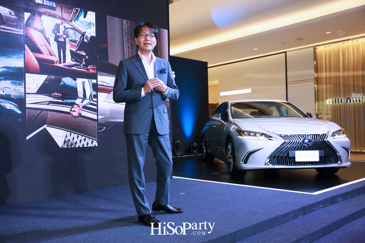 ‘LEXUS ES’ Executive Sedan