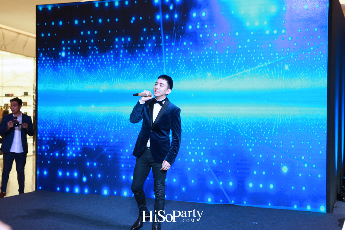 ‘LEXUS ES’ Executive Sedan