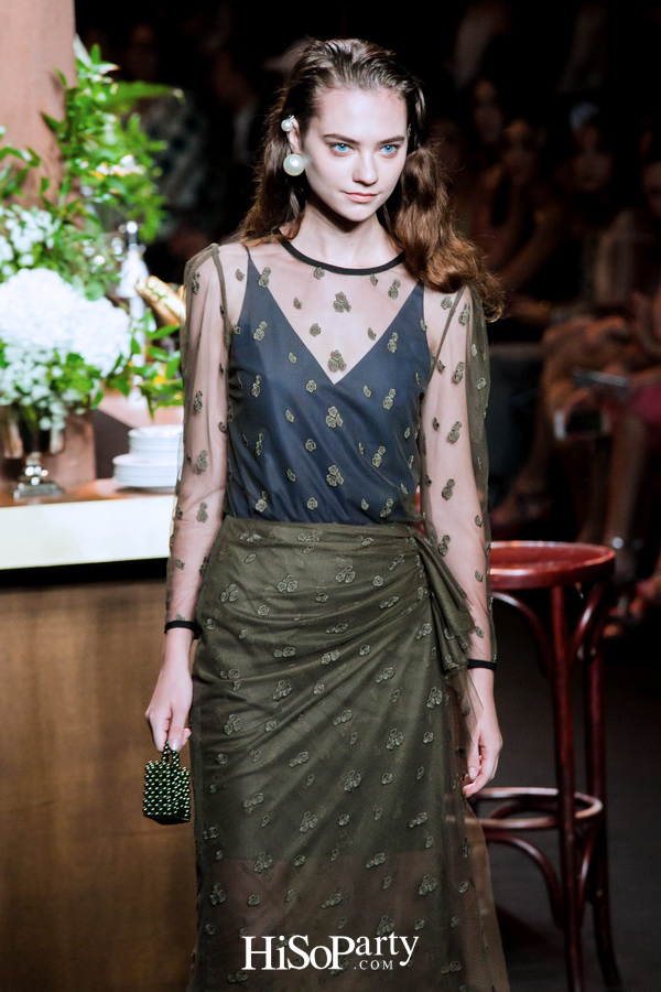 ELLE Fashion Week Fall/Winter 2018 ASV ‘2 Little Words 1 Big Concept’