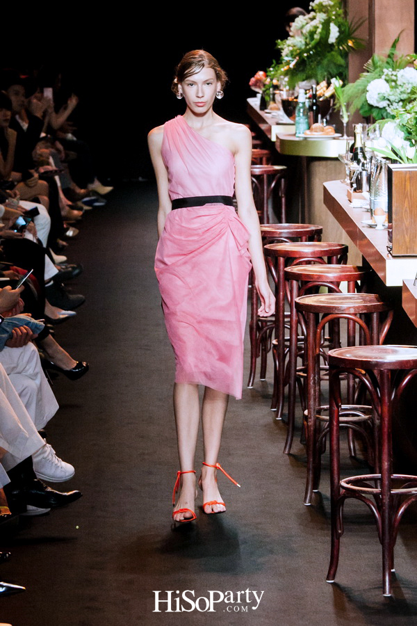 ELLE Fashion Week Fall/Winter 2018 ASV ‘2 Little Words 1 Big Concept’