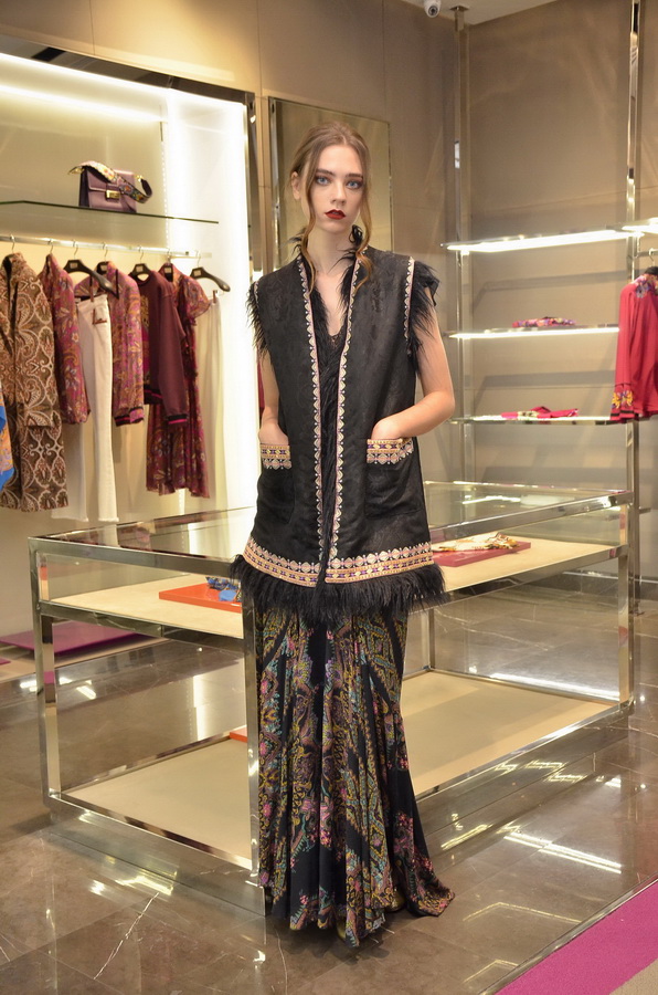 ‘ETRO’ เปิดตัวคอลเลกชั่น ‘ออทั่ม – วินเทอร์ 2018/19’ เอาใจแฟชั่นนิสต้าสายอาร์ต