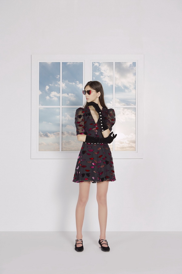 SRETSIS Fall/Winter 2018 ‘MAGIC HOUR’ สวยเก๋ตลอด 24 ชั่วโมงในแบบสาวสเรทซิส