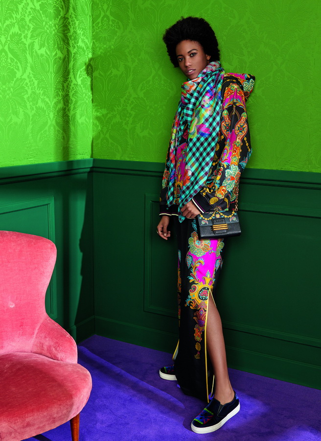 ฤดูหนาวนี้ชวนสาวๆ สนุกกับการแต่งตัวไปกับ ‘ETRO’ Women’s Wear Collection Autumn-Winter 2018/19