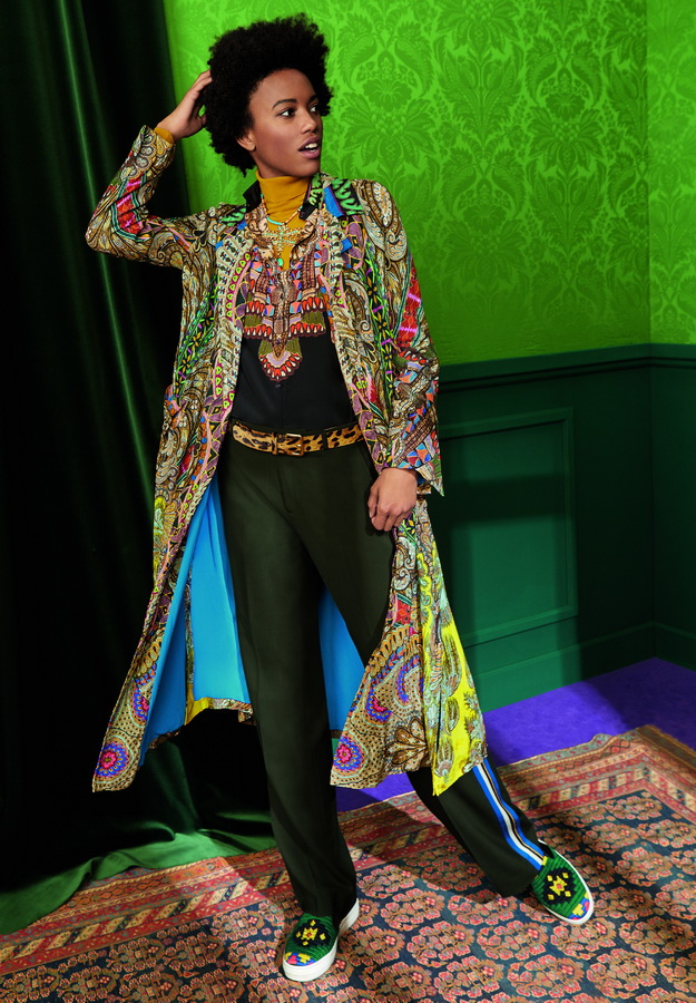 ฤดูหนาวนี้ชวนสาวๆ สนุกกับการแต่งตัวไปกับ ‘ETRO’ Women’s Wear Collection Autumn-Winter 2018/19