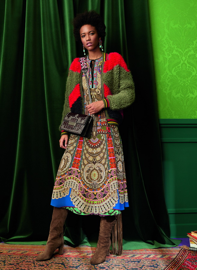 ฤดูหนาวนี้ชวนสาวๆ สนุกกับการแต่งตัวไปกับ ‘ETRO’ Women’s Wear Collection Autumn-Winter 2018/19