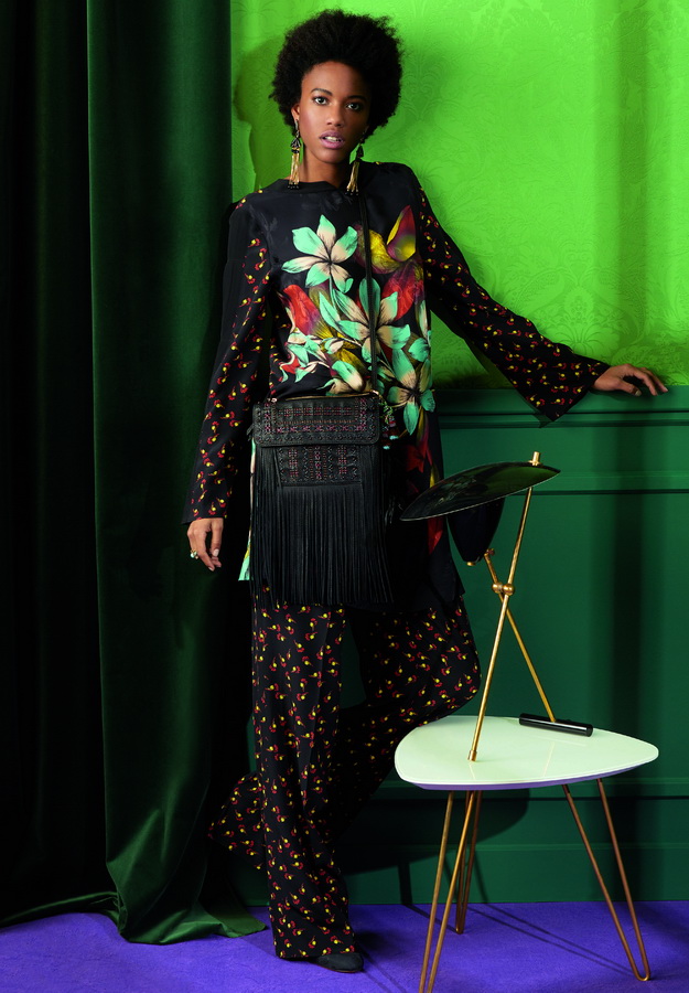 ฤดูหนาวนี้ชวนสาวๆ สนุกกับการแต่งตัวไปกับ ‘ETRO’ Women’s Wear Collection Autumn-Winter 2018/19